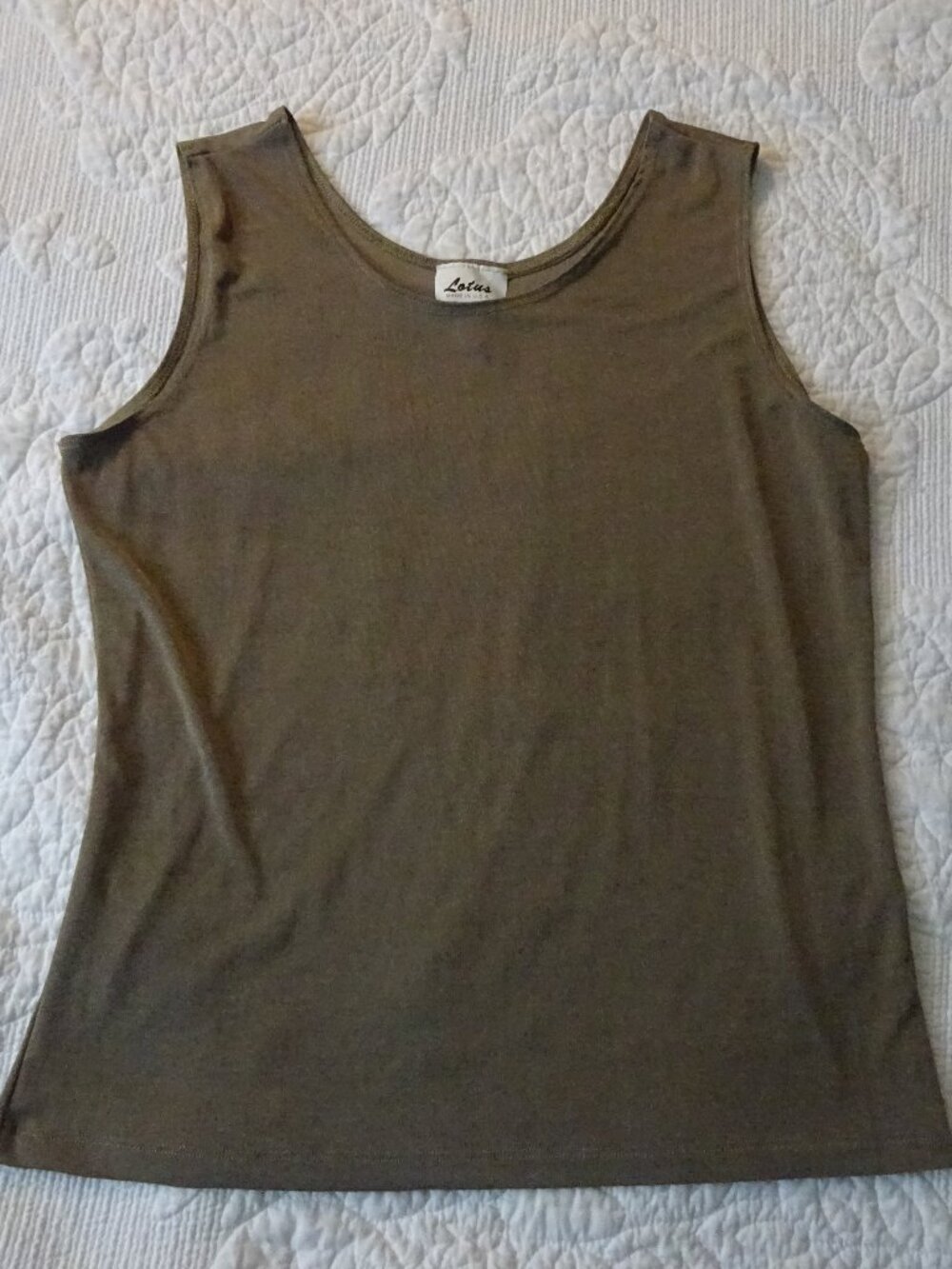 Latus Olive Green Sleeveless Scoop Neck Tank Top